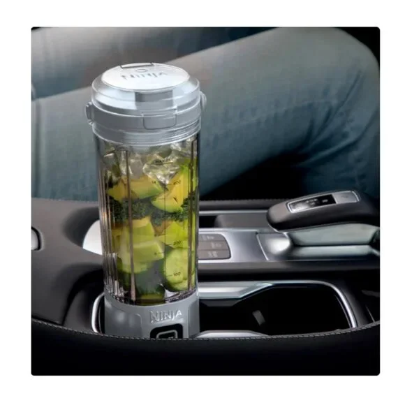 Ninja Blast 18oz. Portable Blender and Accessories